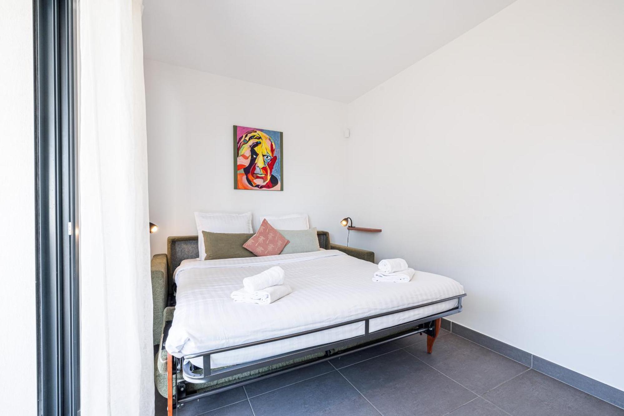 Queen Riviera : Climatisation, Parking, Terrasse Apartment