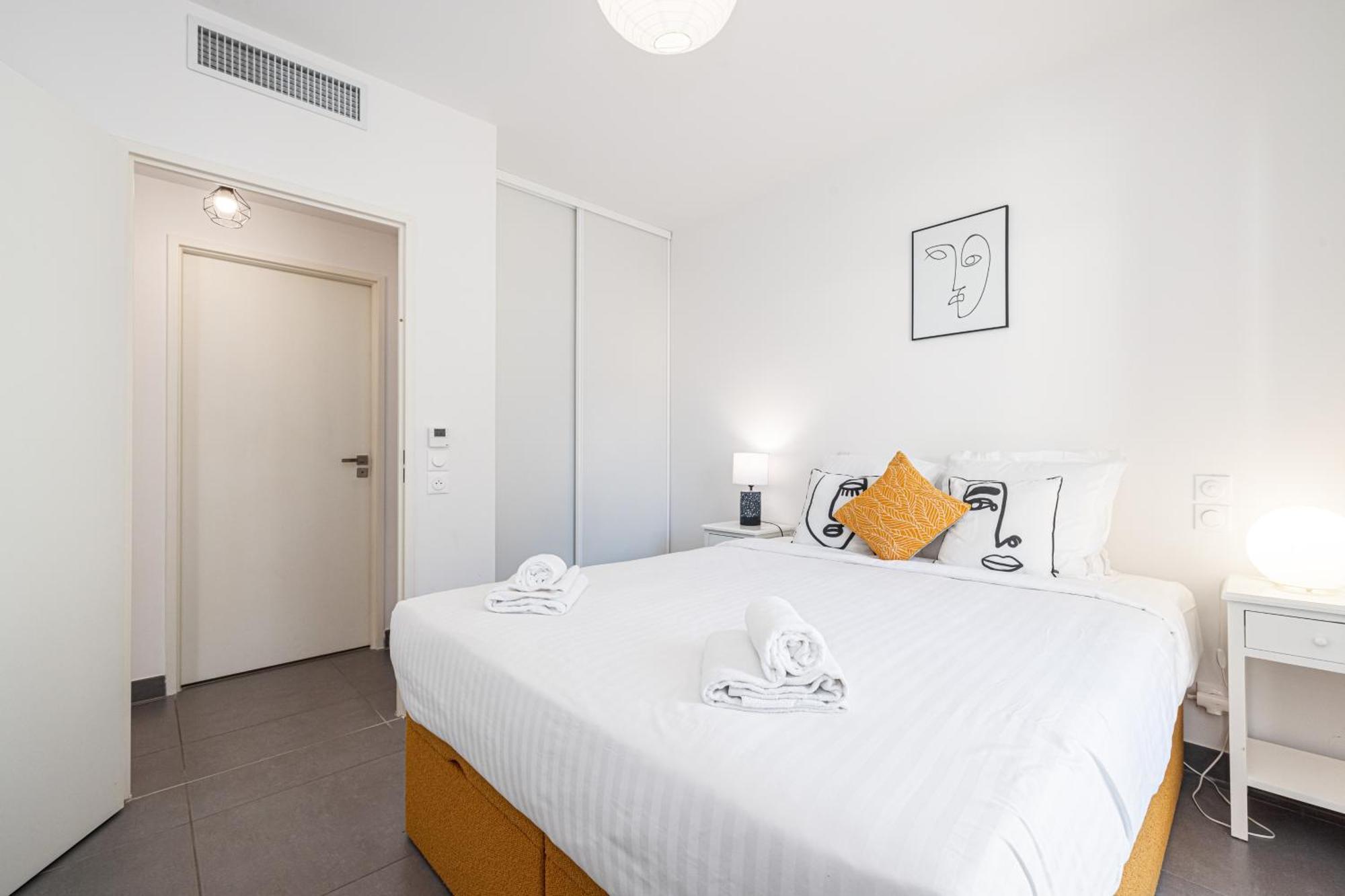 Apartment Queen Riviera : Climatisation, Parking, Terrasse