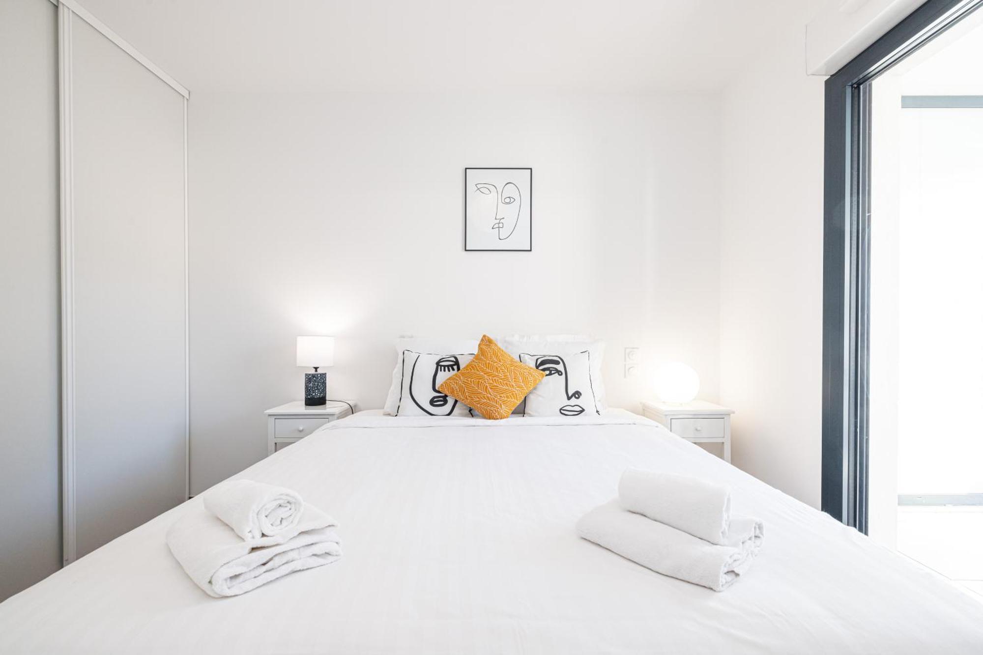 Queen Riviera : Climatisation, Parking, Terrasse *